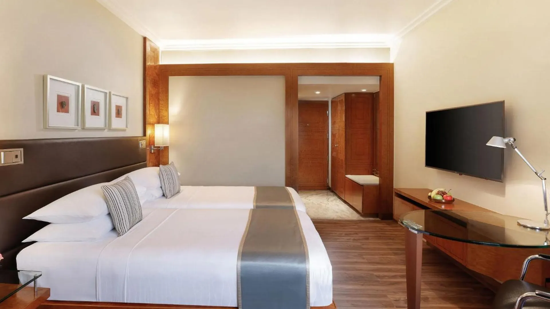 Ocaen Suite Hotel Near Delhi Airport New Delhi
